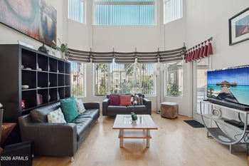 420 1st St #319, Tempe, AZ 85281