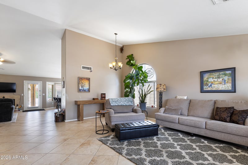 420 Leoma Ln, Chandler, AZ 85225