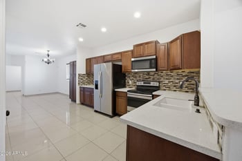 420 4th St, Avondale, AZ 85323