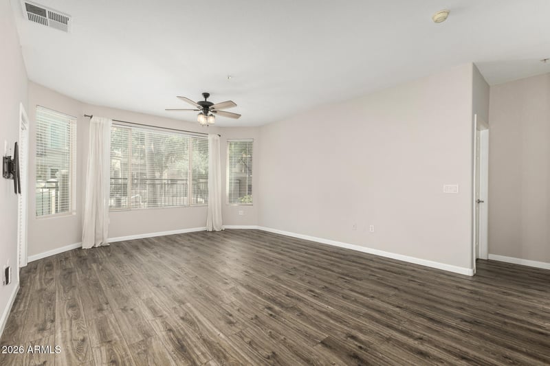 420 1st St #110, Tempe, AZ 85281