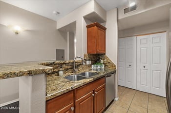 420 W 1st St #217, Tempe, AZ 85281
