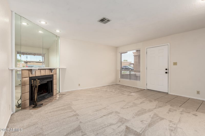 420 Yukon Dr #8, Phoenix, AZ 85027