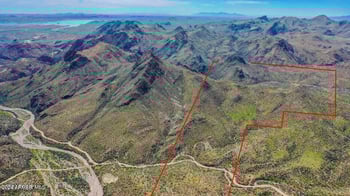 4200 Castle Hot Springs Rd, Morristown, AZ 85342