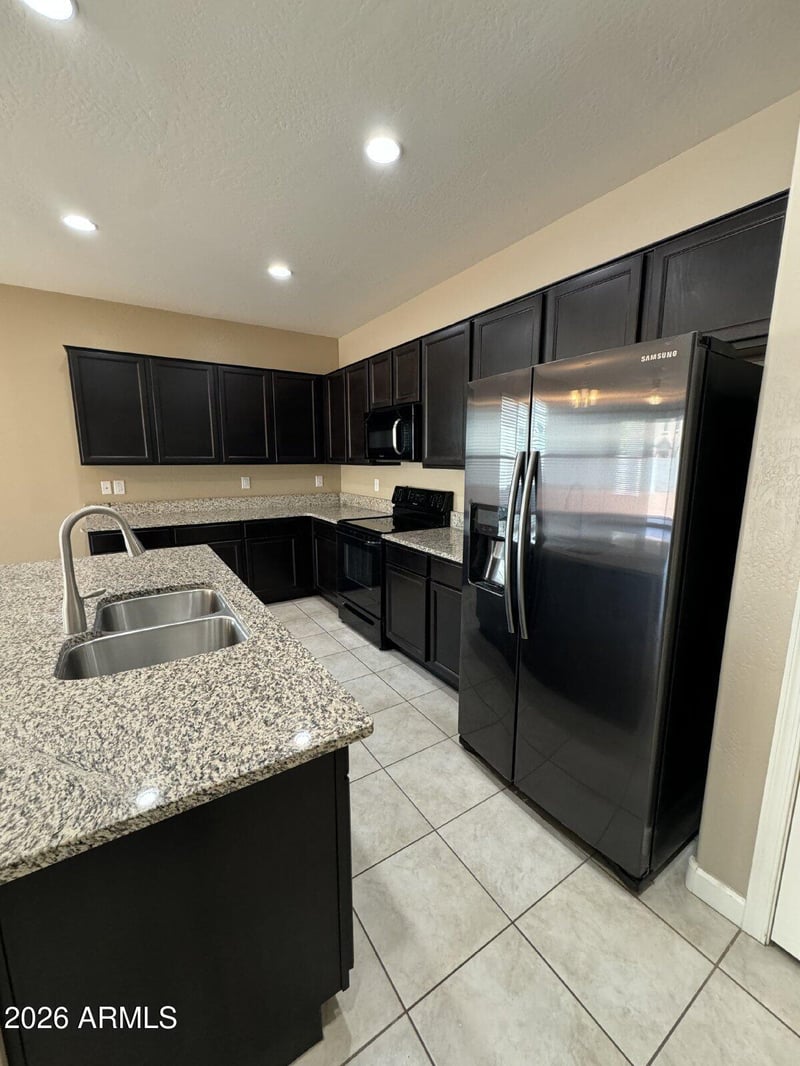 4200 Alabama Ln, San Tan Valley, AZ 85144