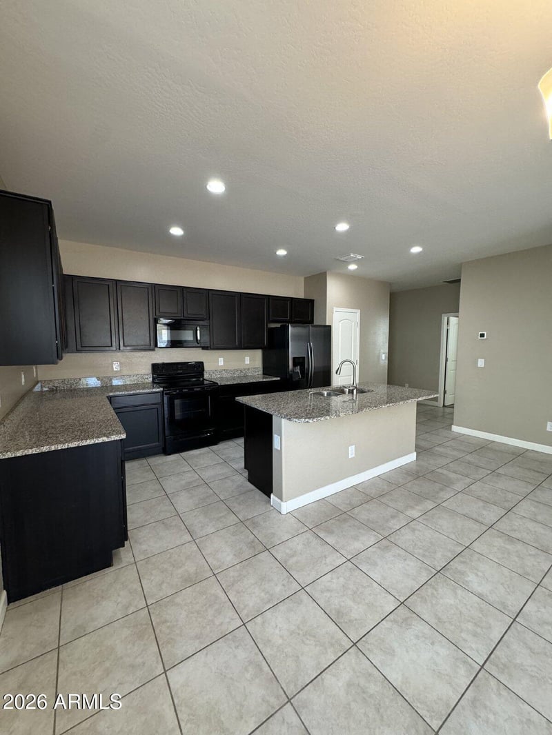 4200 Alabama Ln, San Tan Valley, AZ 85144