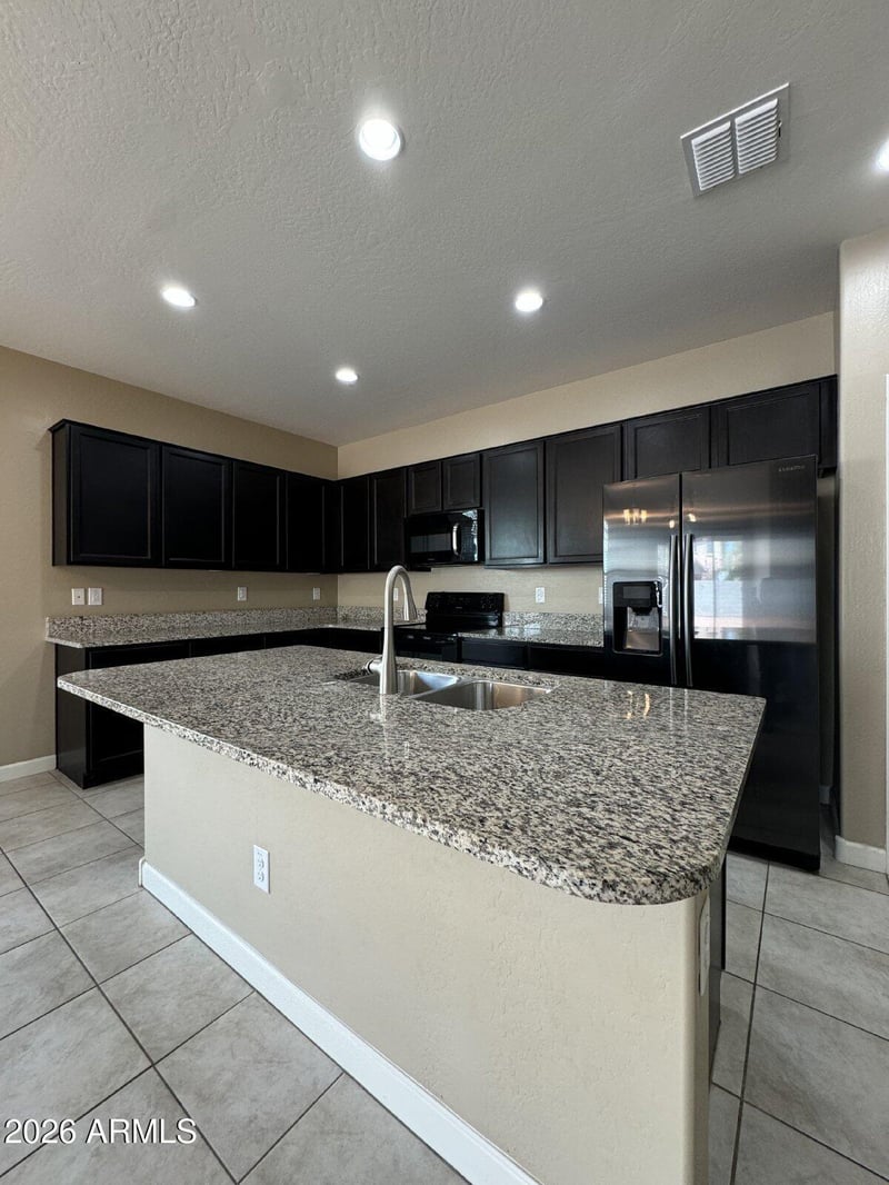 4200 Alabama Ln, San Tan Valley, AZ 85144