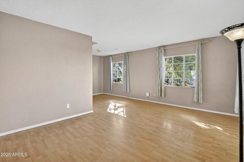 4201 18th St, Phoenix, AZ 85016