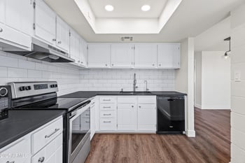 4201 Camelback Rd #100, Phoenix, AZ 85018
