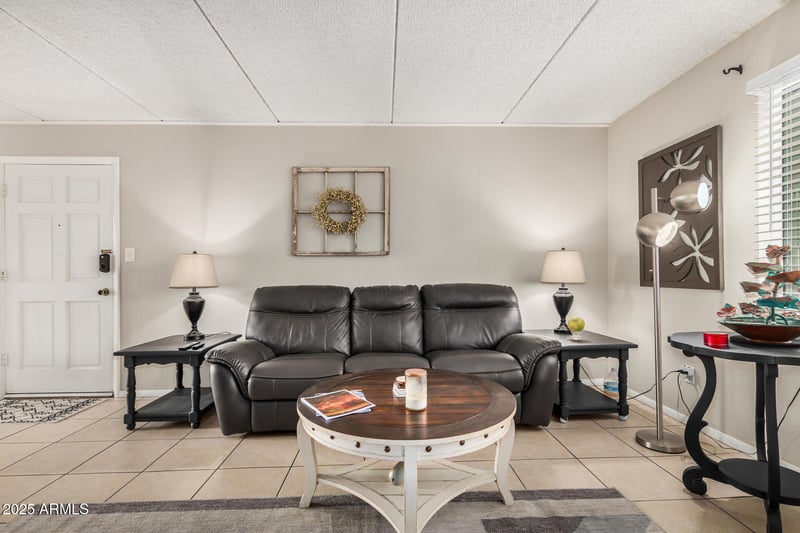 4201 Camelback Rd #15, Phoenix, AZ 85018