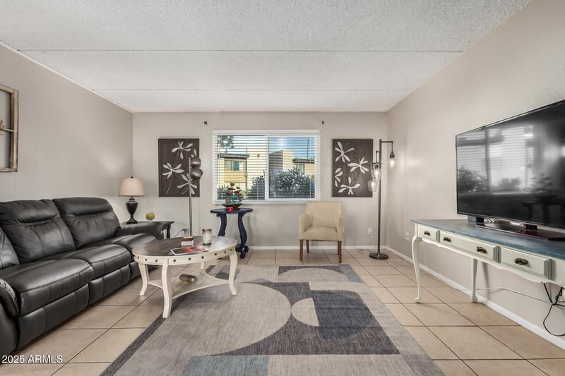 4201 Camelback Rd #15, Phoenix, AZ 85018