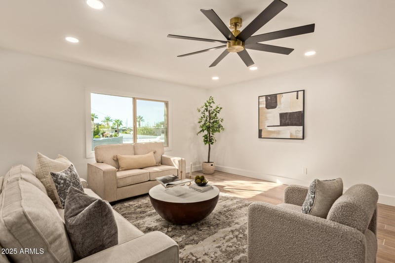 4201 Camelback Rd #28, Phoenix, AZ 85018