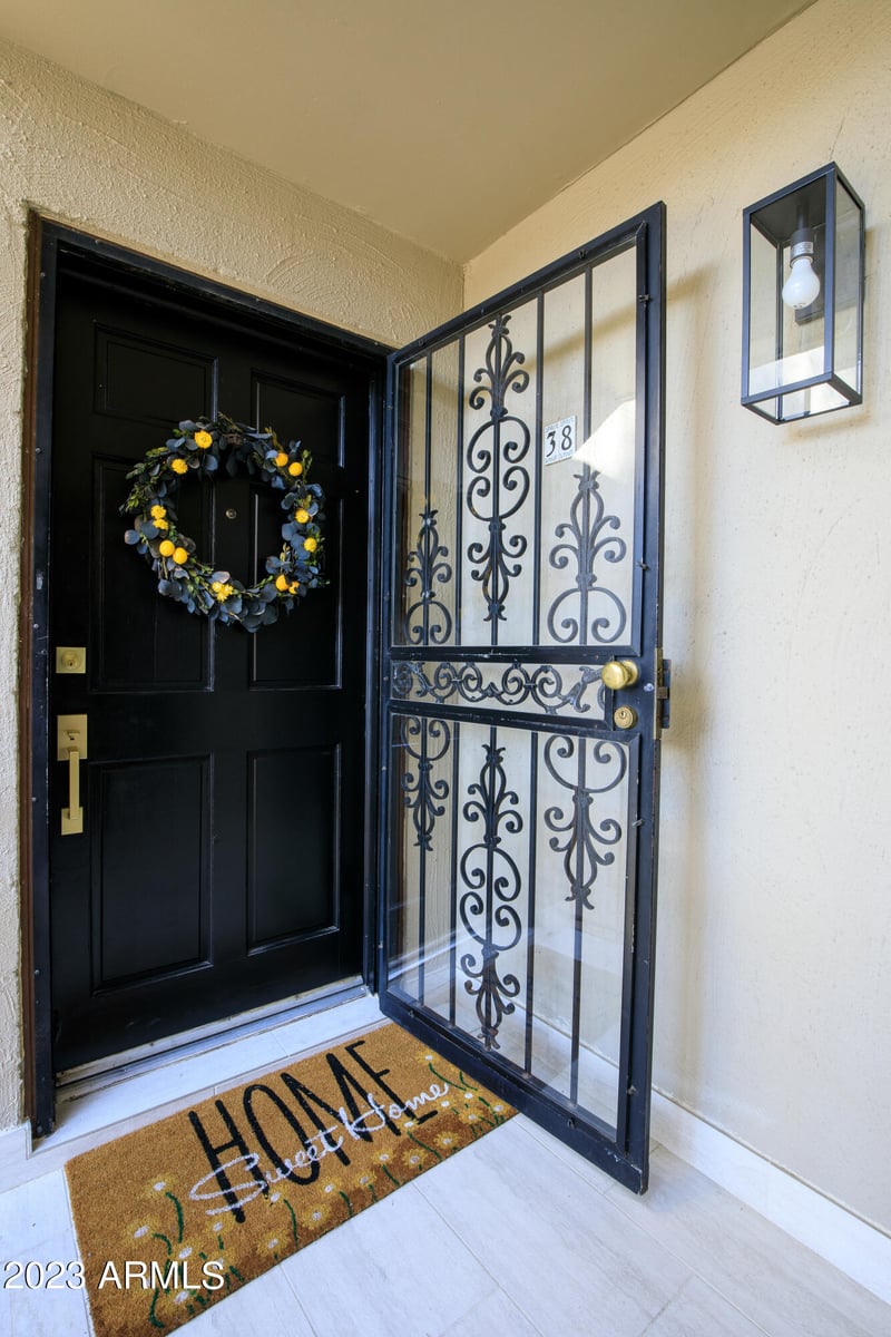 4201 Camelback Rd #38, Phoenix, AZ 85018