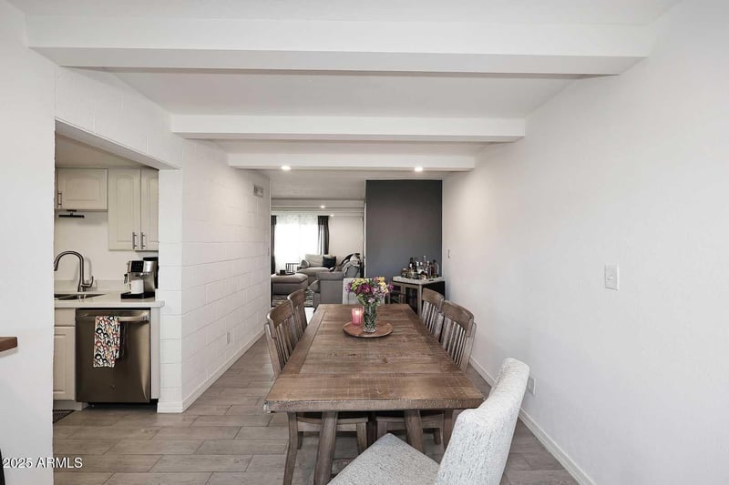 4201 Camelback Rd #9, Phoenix, AZ 85018