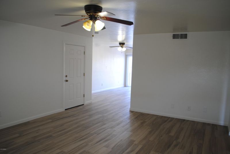 4201 E Camelback Rd #106, Phoenix, AZ 85018