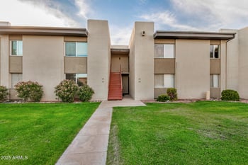 4201 Camelback Rd #15, Phoenix, AZ 85018