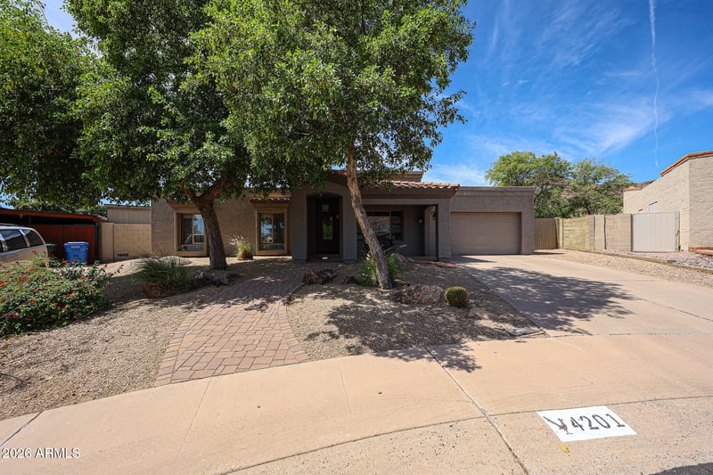 4201 E Pearce Rd, Phoenix, AZ 85044