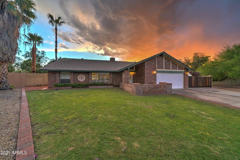 4201 E Sheena Dr, Phoenix, AZ 85032