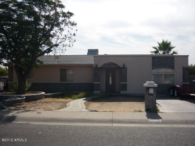 4201 N 74th Dr, Phoenix, AZ 85033