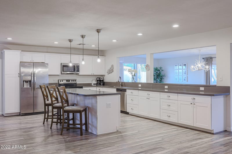 4201 W Acoma Dr, Phoenix, AZ 85053
