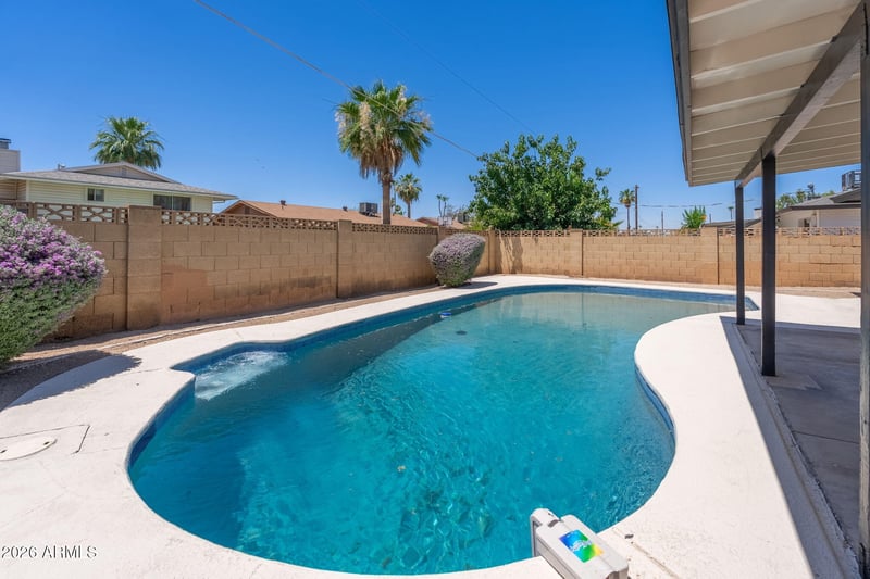 4201 W Luke Ave, Phoenix, AZ 85019