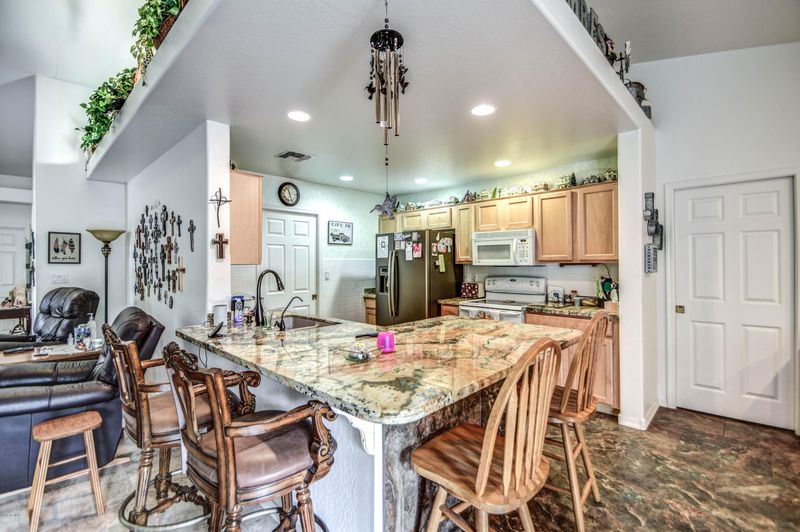 4202 E Broadway Rd #14, Mesa, AZ 85206