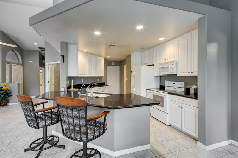 4202 E Broadway Rd #182, Mesa, AZ 85206
