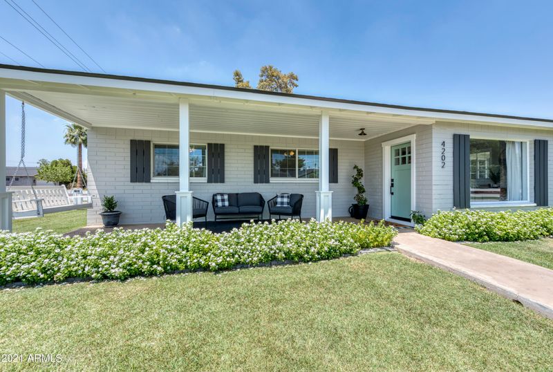 4202 E Cheery Lynn Rd, Phoenix, AZ 85018