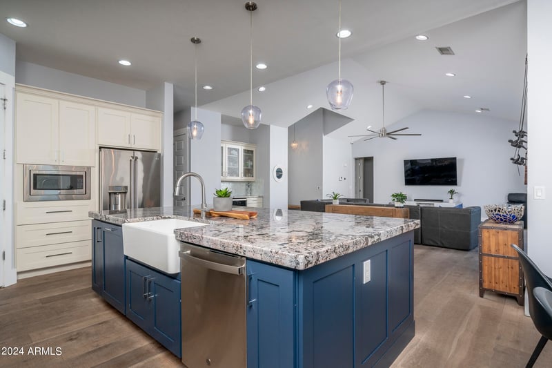 4202 E Sells Dr, Phoenix, AZ 85018