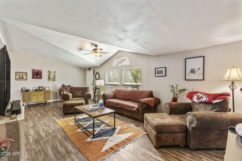 42027 N 3rd St, Phoenix, AZ 85086