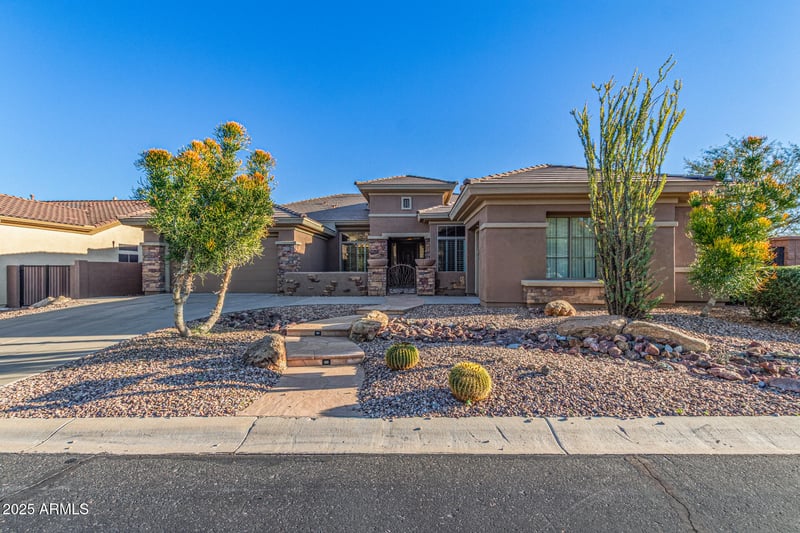 42032 Club Pointe Dr, Anthem, AZ 85086