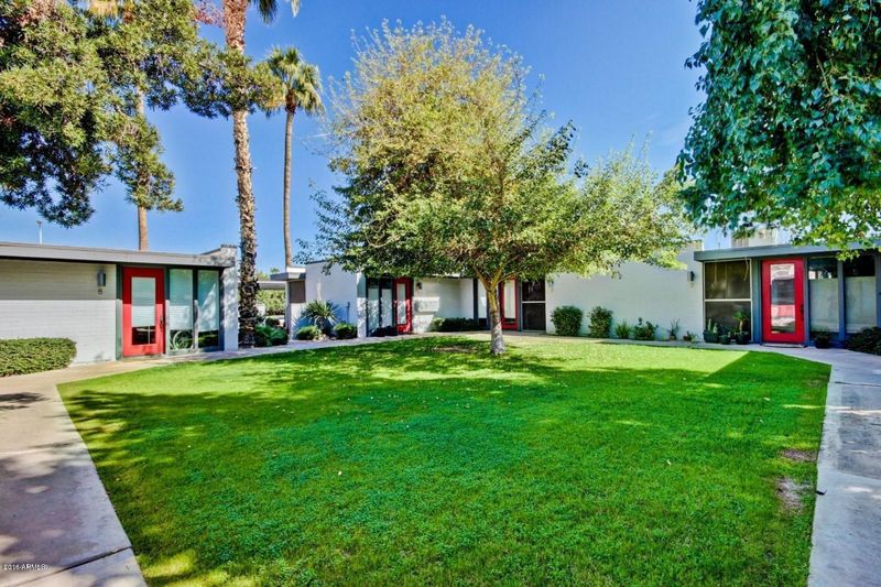 4204 N 38th St #2, Phoenix, AZ 85018