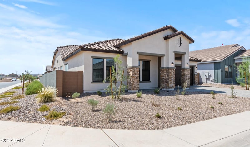 42046 Golden Trl, San Tan Valley, AZ 85140