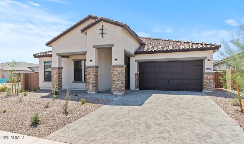 42046 Golden Trl, San Tan Valley, AZ 85140