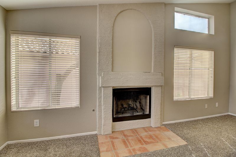 4205 E Mountain Vista Dr, Phoenix, AZ 85048
