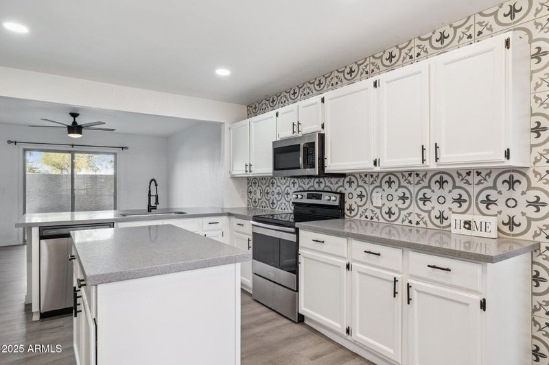 4206 E Agave Rd, Phoenix, AZ 85044