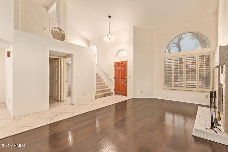 4207 E Brookwood Ct, Phoenix, AZ 85048
