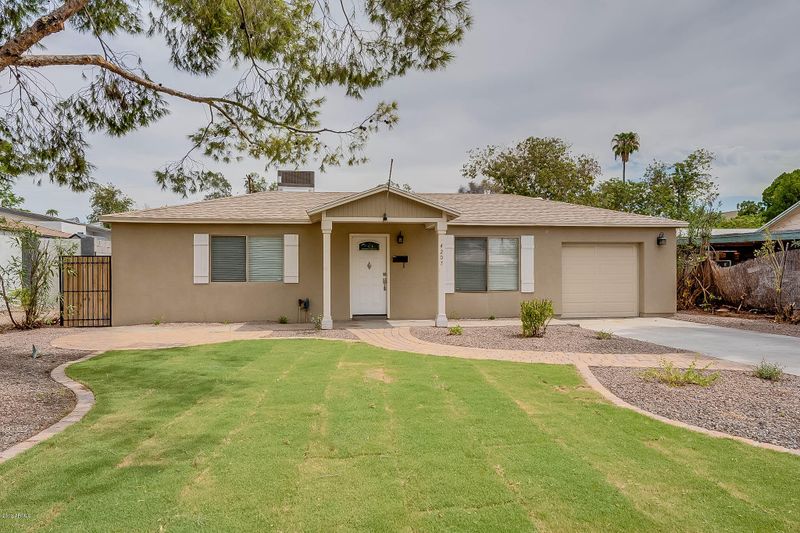 4207 N 19th St, Phoenix, AZ 85016