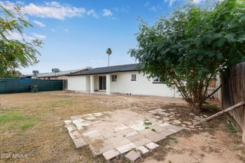 4208 Burgess Ln, Phoenix, AZ 85041