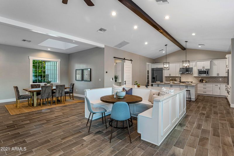 4208 E Lewis Ave, Phoenix, AZ 85008