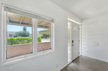 4208 E Wilshire Dr, Phoenix, AZ 85008