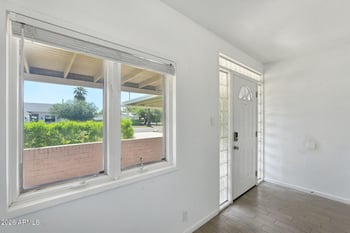 4208 E Wilshire Dr, Phoenix, AZ 85008