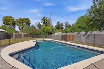 4208 E Wilshire Dr, Phoenix, AZ 85008