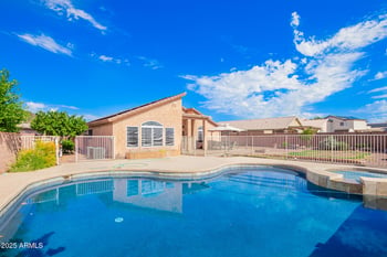4209 Wahalla Ln, Glendale, AZ 85308