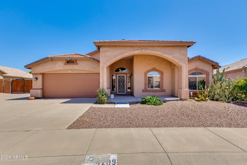 4209 W Wahalla Ln, Glendale, AZ 85308