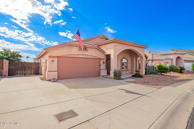 4209 Wahalla Ln, Glendale, AZ 85308