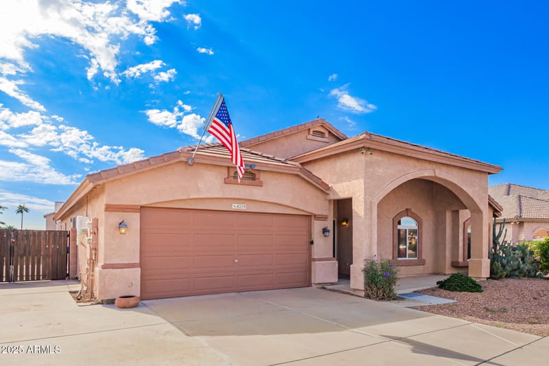 4209 Wahalla Ln, Glendale, AZ 85308