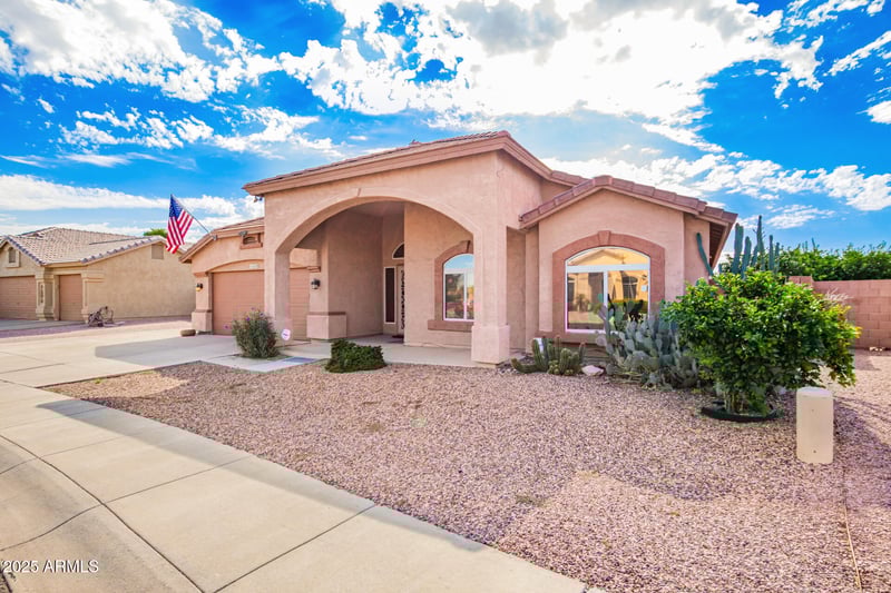 4209 Wahalla Ln, Glendale, AZ 85308