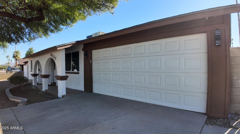 4209 Yucca St, Phoenix, AZ 85029
