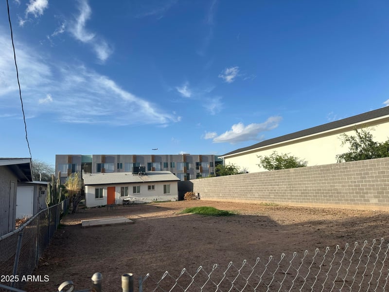 421 5th St #6, Tempe, AZ 85281