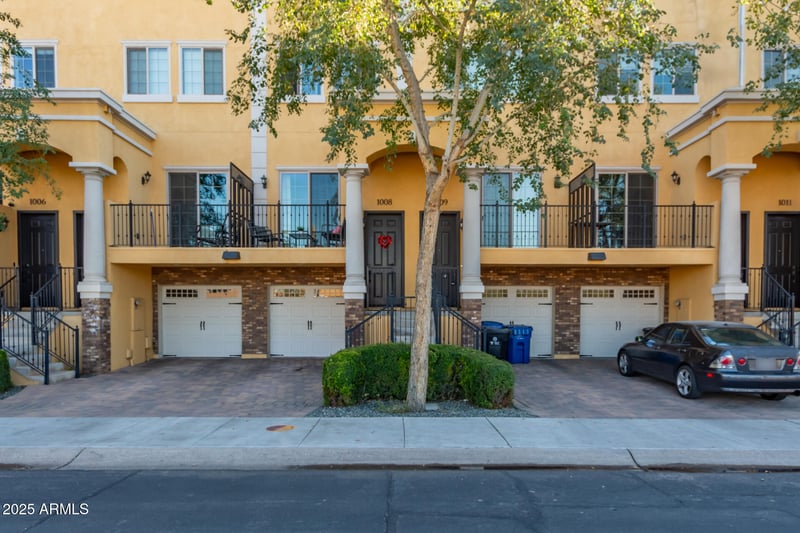 421 6th St #1009, Tempe, AZ 85281
